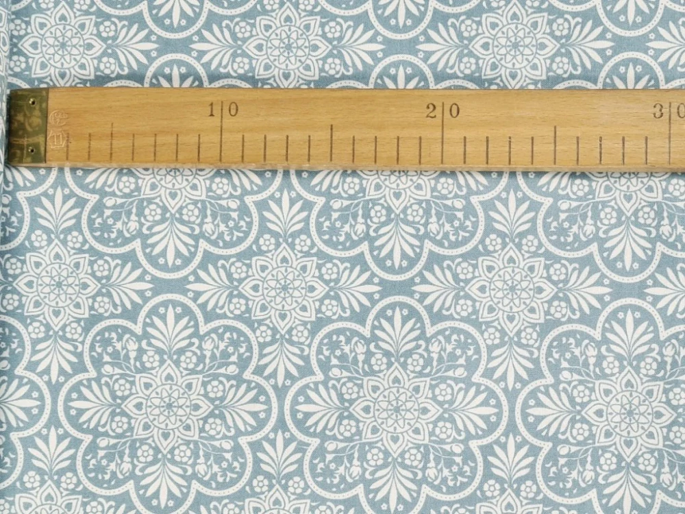 Bavlněné plátno - Mandaly šedomodré na krémově bílé